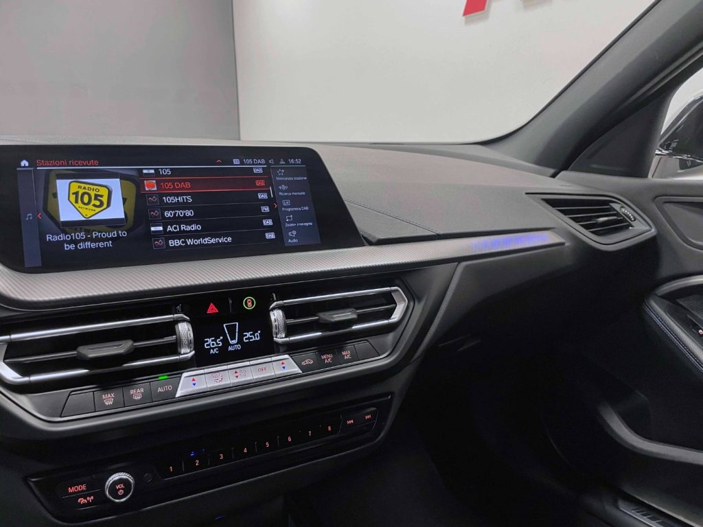 BMW 118 i M-SPORT 140CV AUTO - 22