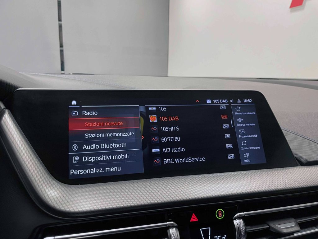 BMW 118 i M-SPORT 140CV AUTO - 24