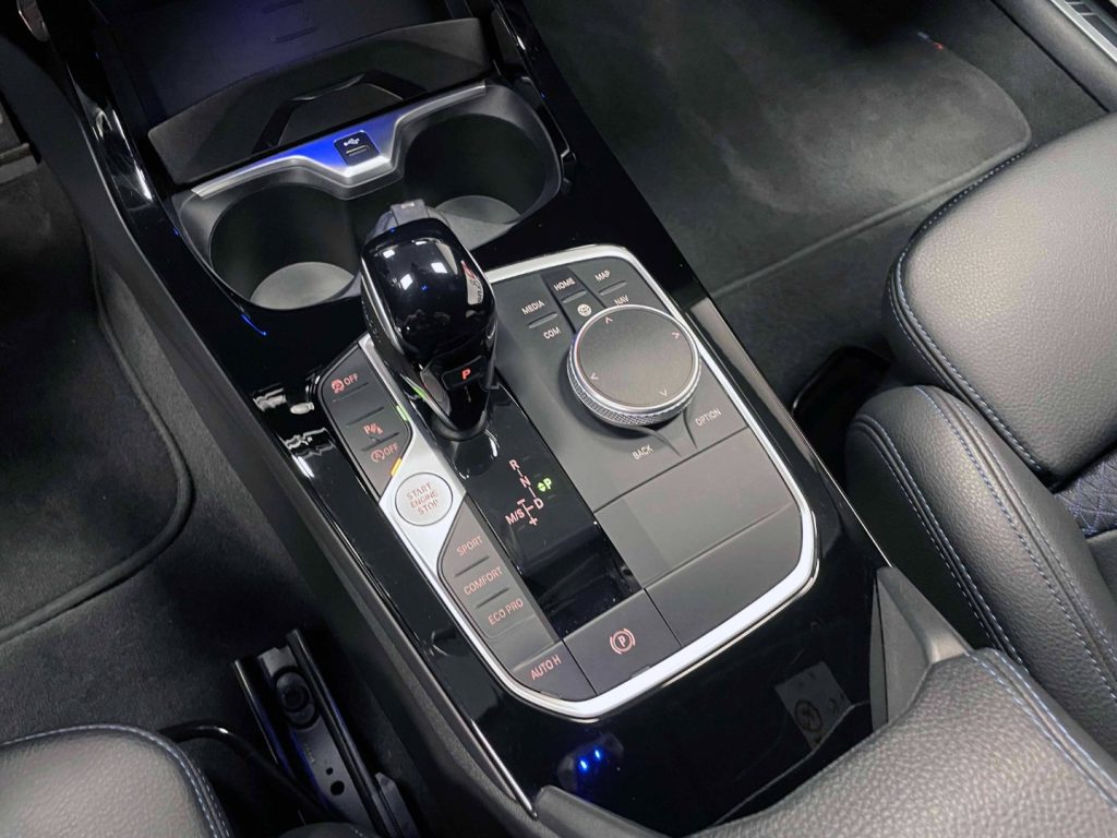 BMW 118 i M-SPORT 140CV AUTO - 28