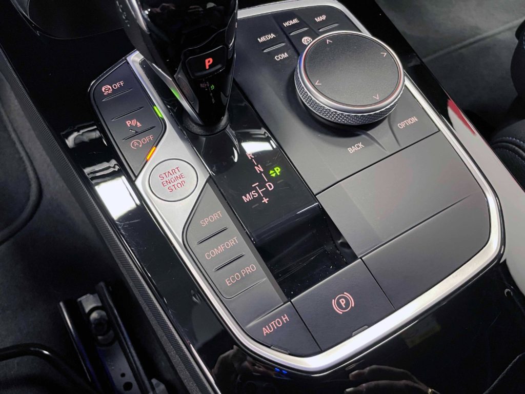 BMW 118 i M-SPORT 140CV AUTO - 48