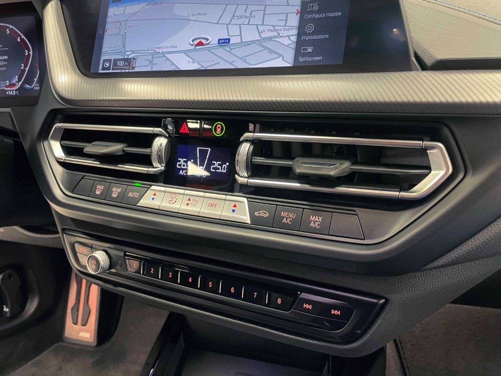 BMW 118 i M-SPORT 140CV AUTO - 53