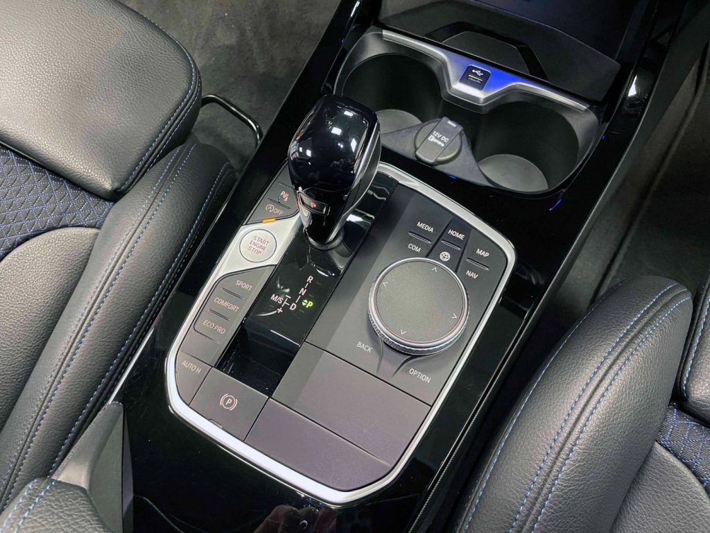 BMW 118 i M-SPORT 140CV AUTO - 54