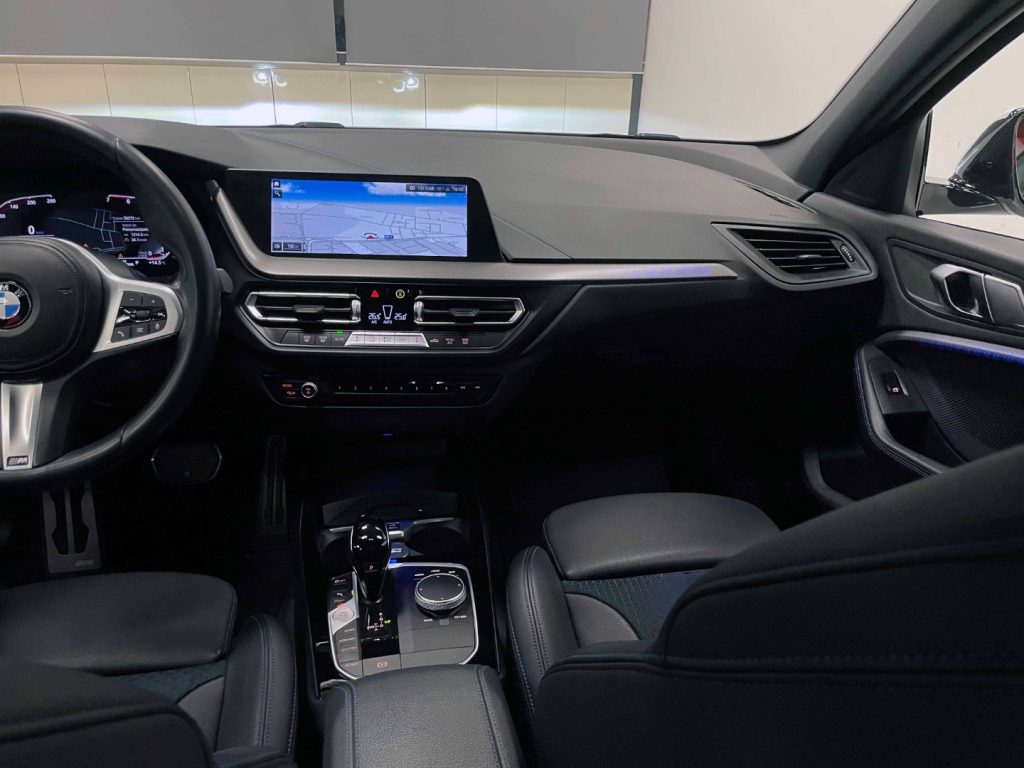 BMW 118 i M-SPORT 140CV AUTO - 57