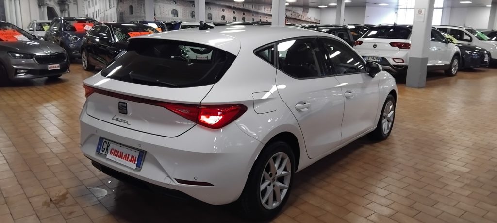 SEAT Leon 2.0 TDI Style LED - 6