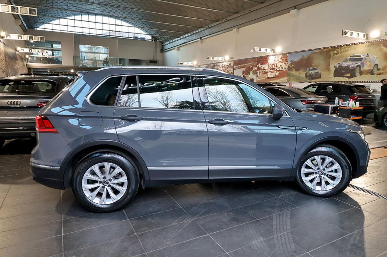 VOLKSWAGEN Tiguan 1.5 TSI 150cv ACT Life - 10