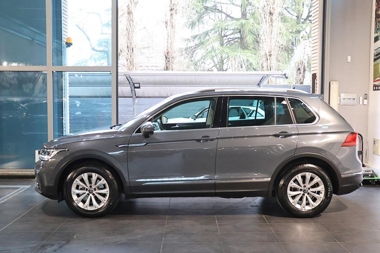 VOLKSWAGEN Tiguan 1.5 TSI 150cv ACT Life - 3