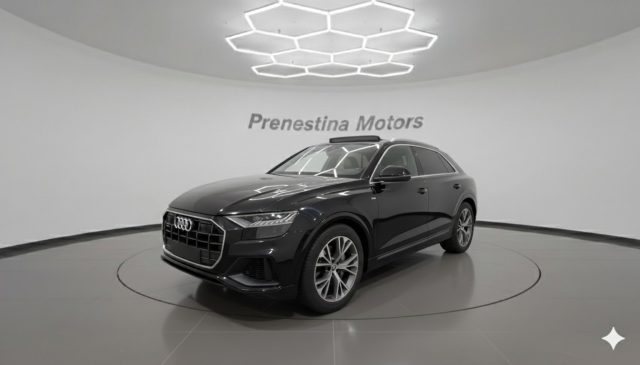 AUDI Q8 Nero metallizzato