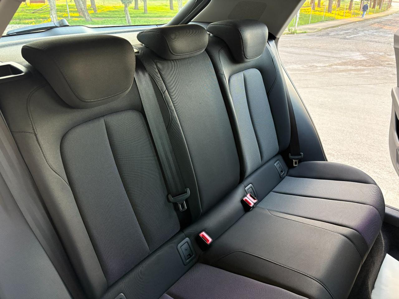 AUDI Q2 30 TDI 116 CV S tronic Business Advanced - 20