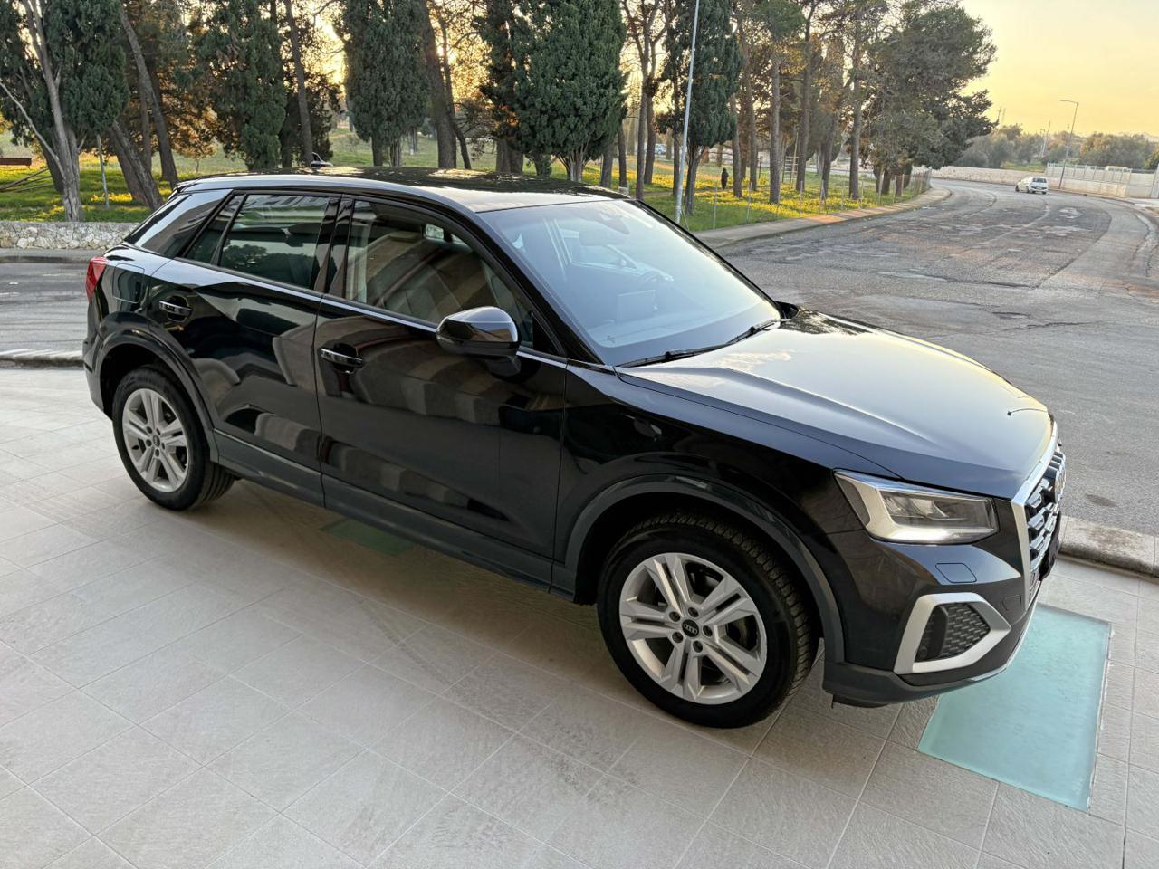 AUDI Q2 30 TDI 116 CV S tronic Business Advanced - 3