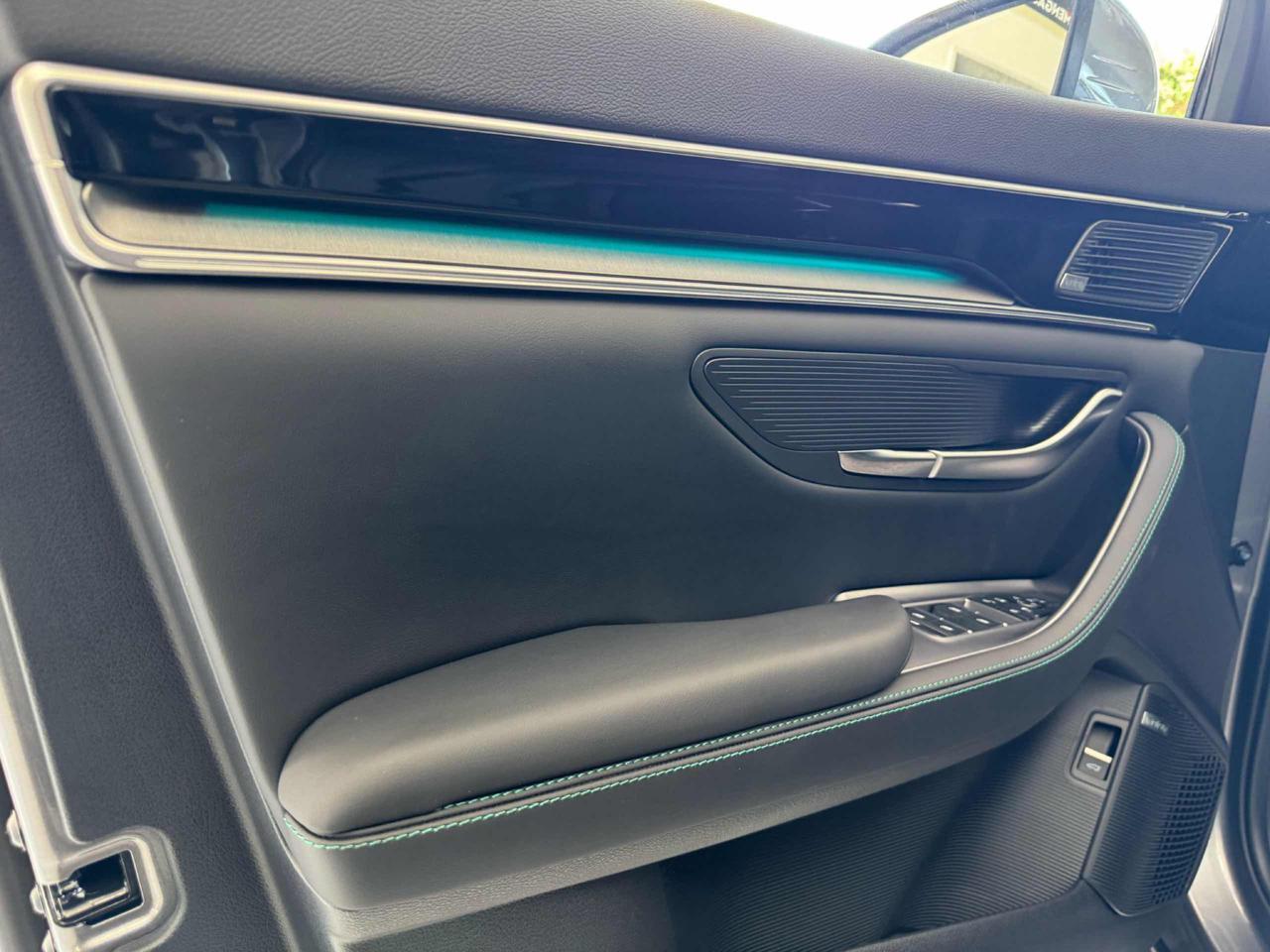 BYD Seal U DMi 1.5 Turbo 324 CV PHEV Design - 20