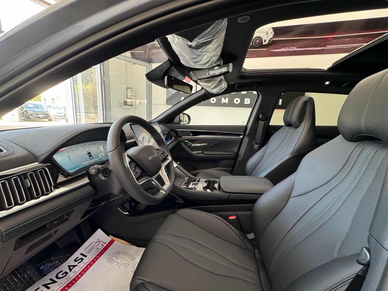 BYD Seal U DMi 1.5 Turbo 324 CV PHEV Design - 11