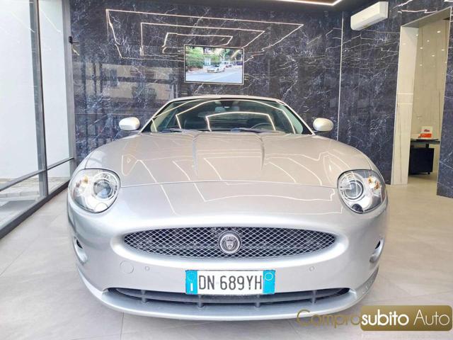 JAGUAR XK Argent Pastel
