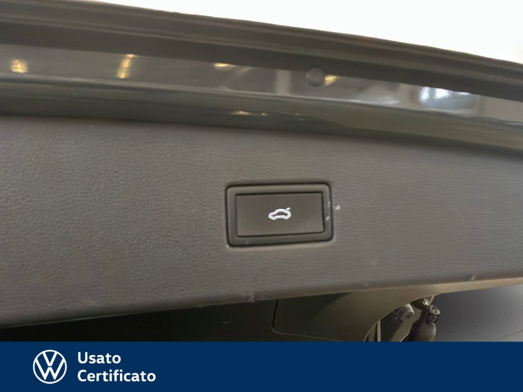 VOLKSWAGEN Tiguan 2.0 tdi elegance 150cv dsg - 18