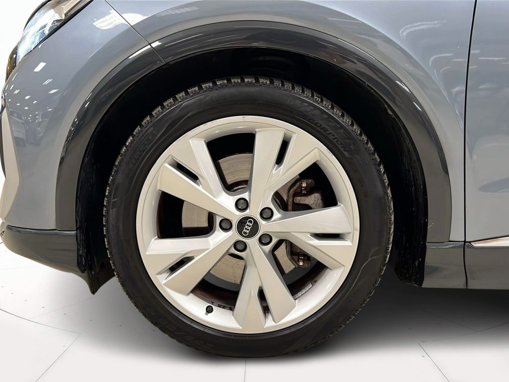 AUDI Q4 e-tron 40 business advanced - 22