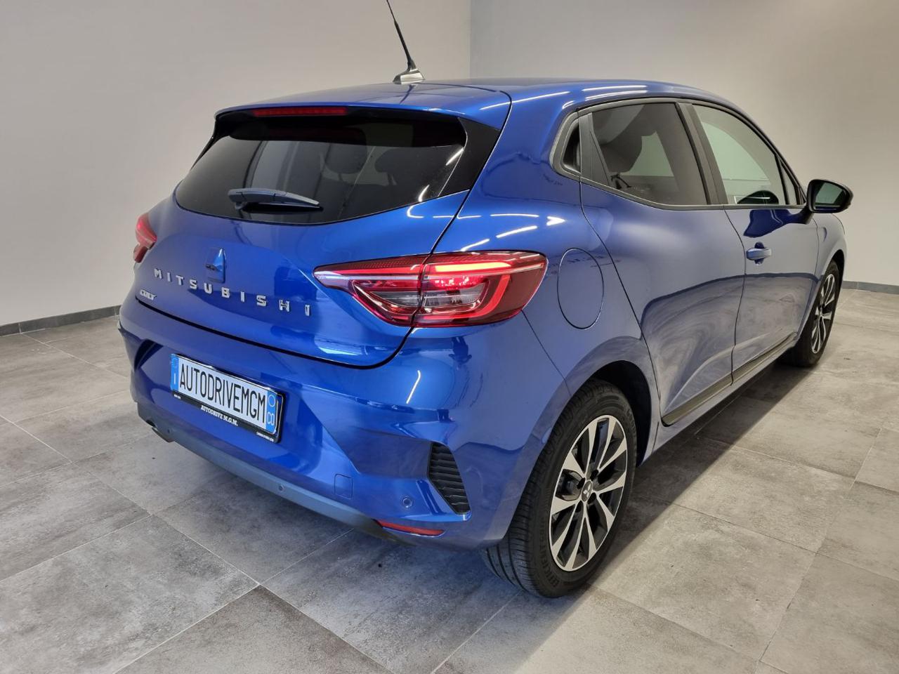 MITSUBISHI Colt 1.0L turbo 90 CV Invite - 18