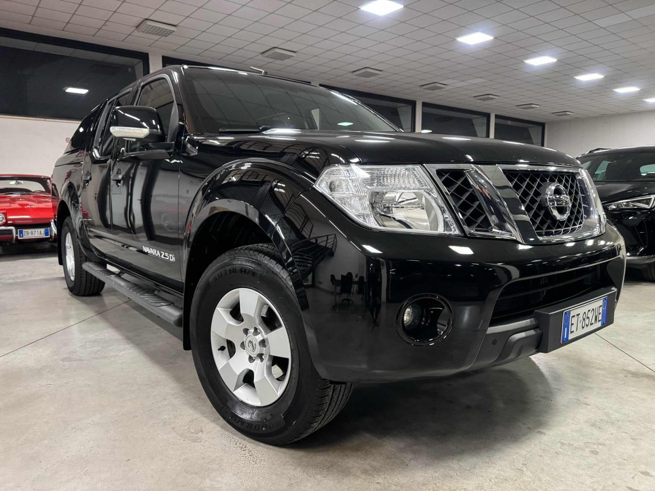 NISSAN Navara 2.5 dCi 190CV 4 porte Double Cab Sport - 2