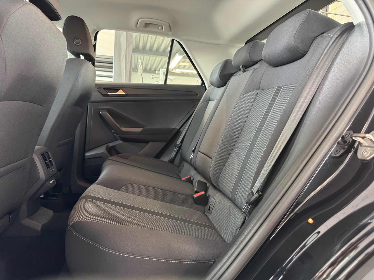 VOLKSWAGEN T-Roc 1.0 TSI Life - 11