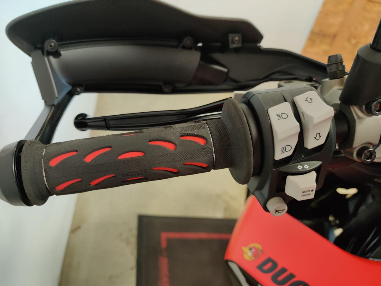 DUCATI Hypermotard 950 RVE CONCEPT 2 - 12