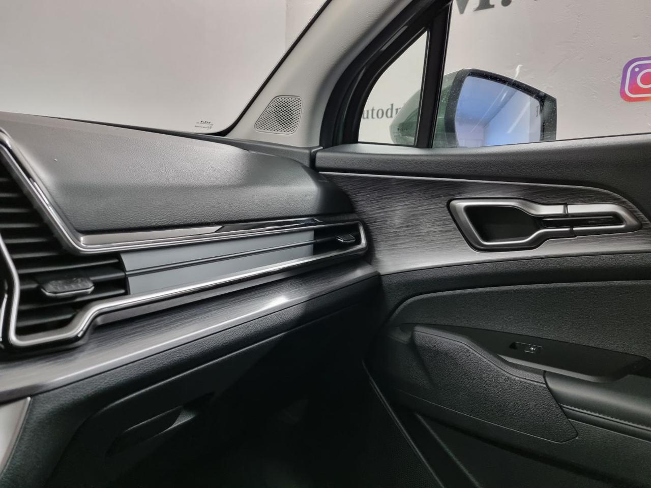 KIA Sportage 1.6 CRDi MHEV DCT Style - 23