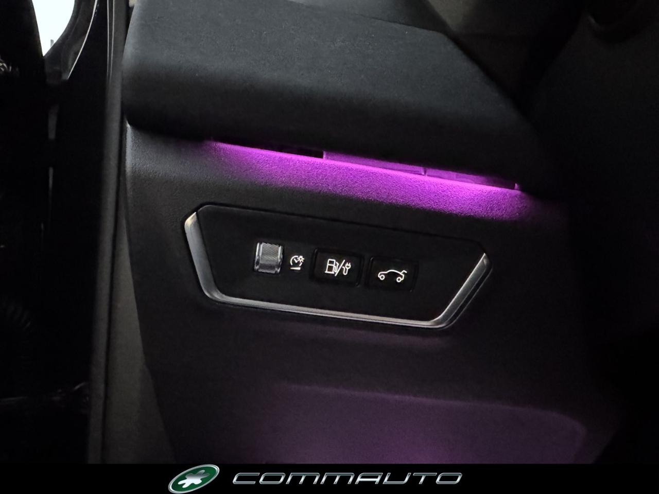 LYNK & CO 01 PHEV - 12