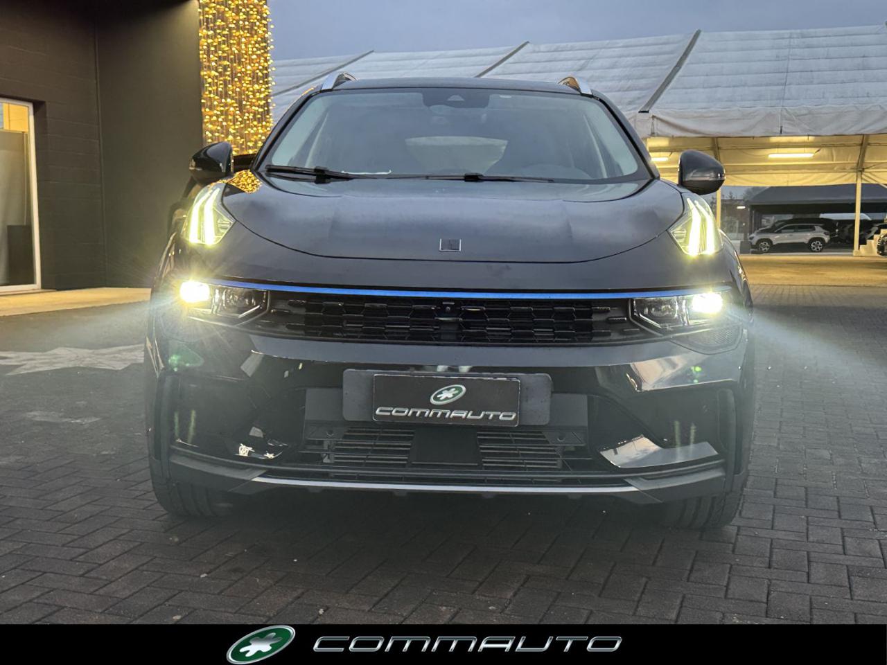 LYNK & CO 01 PHEV - 2