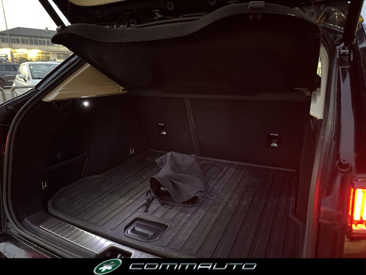 LYNK & CO 01 PHEV - 33