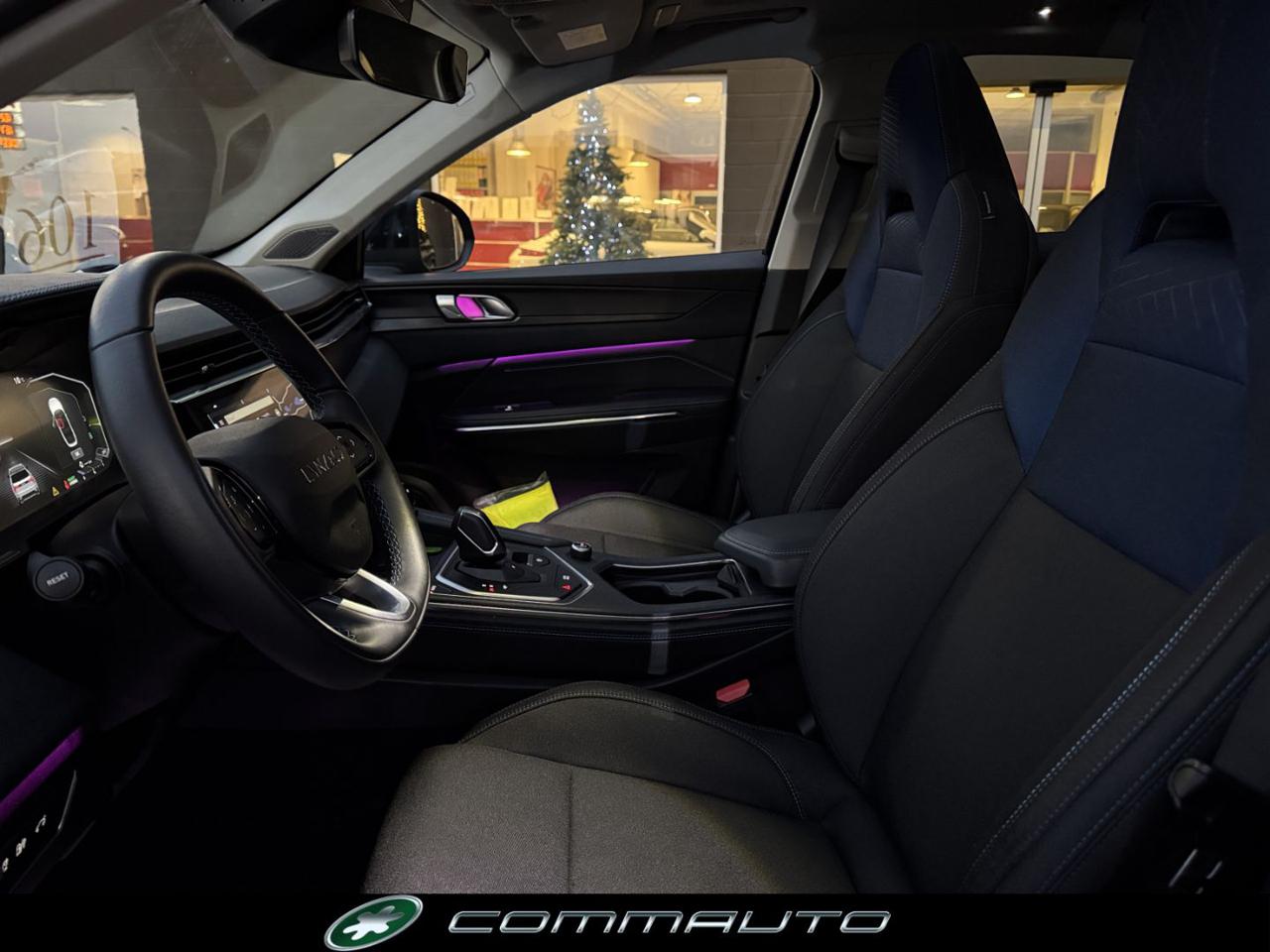 LYNK & CO 01 PHEV - 9