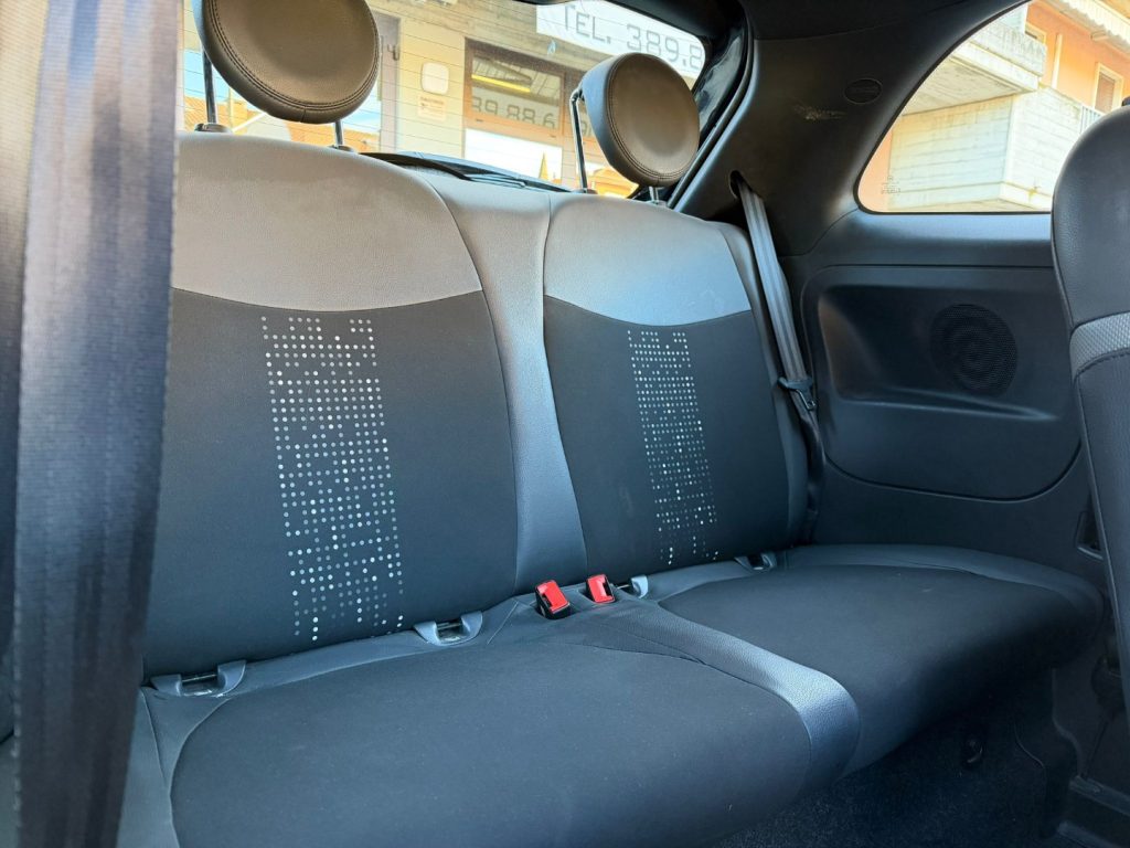 FIAT 500 1.0 Hybrid Connect - 14