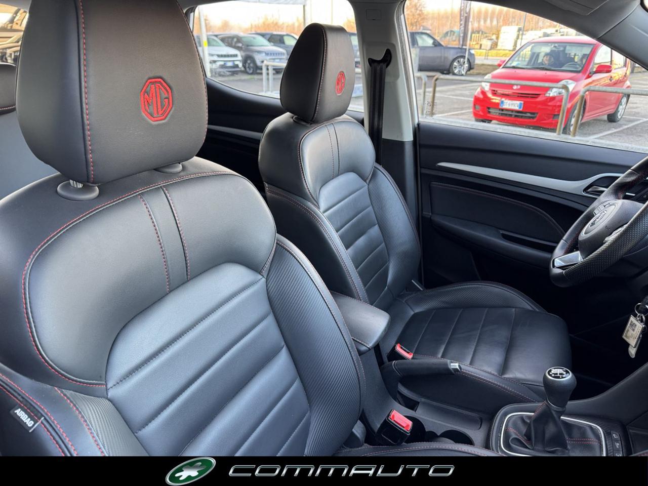 MG ZS 1.5 VTi-tech Luxury - 28