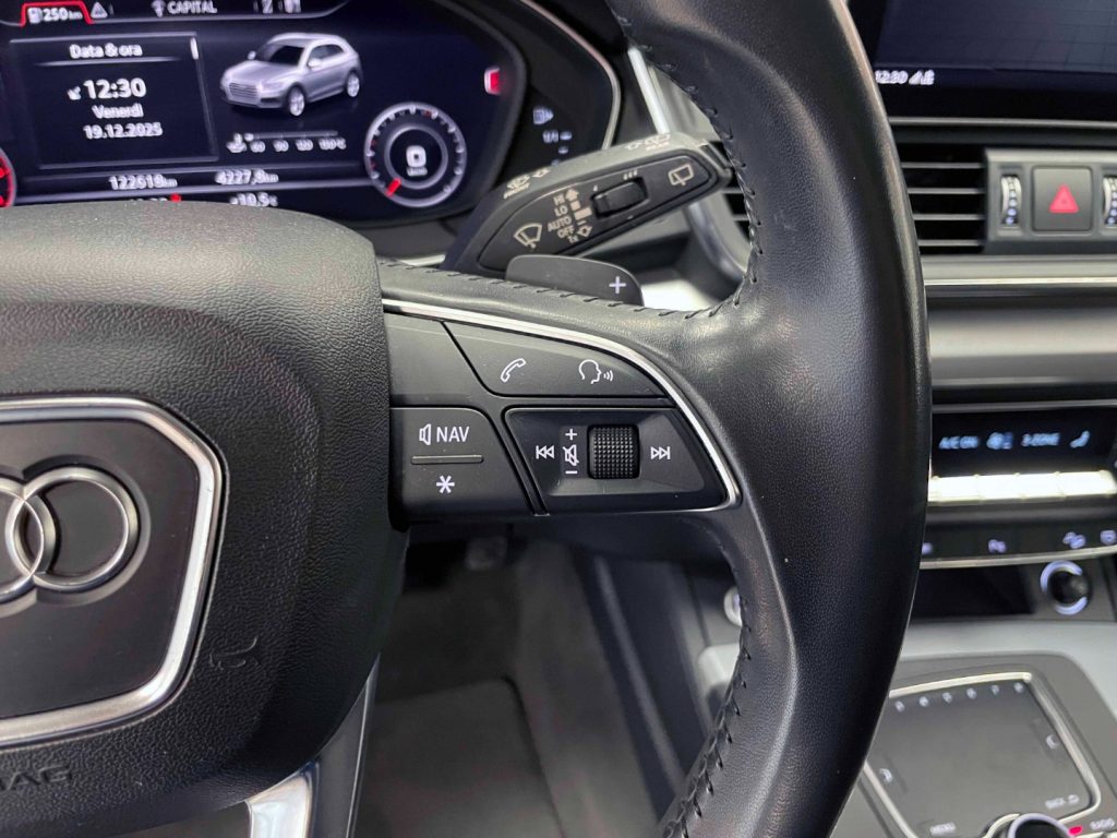 AUDI Q5 2.0 TDI QUATTRO 190CV S-TRONIC - 42