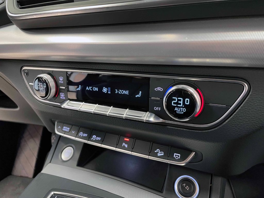 AUDI Q5 2.0 TDI QUATTRO 190CV S-TRONIC - 48