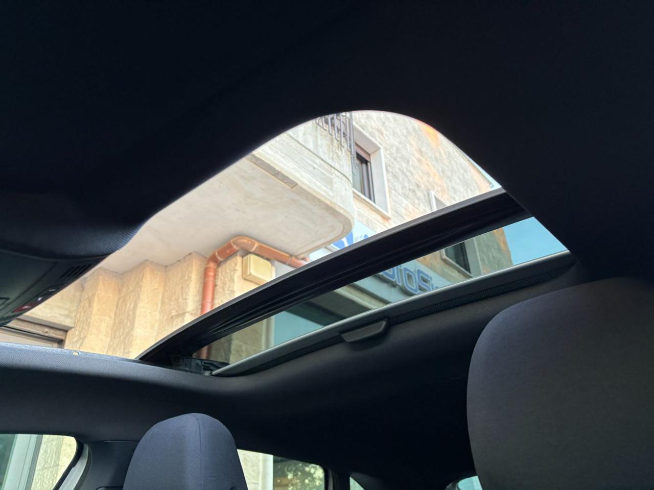 VOLKSWAGEN Taigo 1.0 TSI 110 CV DSG R-Line TETTO APR/PAN - 9