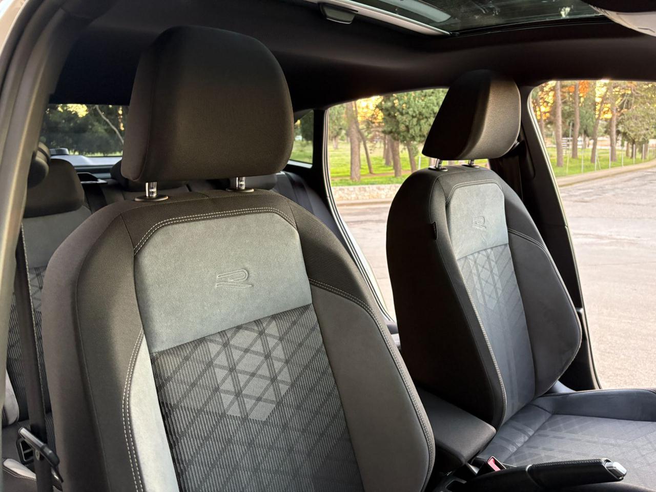 VOLKSWAGEN Taigo 1.0 TSI 110 CV DSG R-Line TETTO APR/PAN - 13