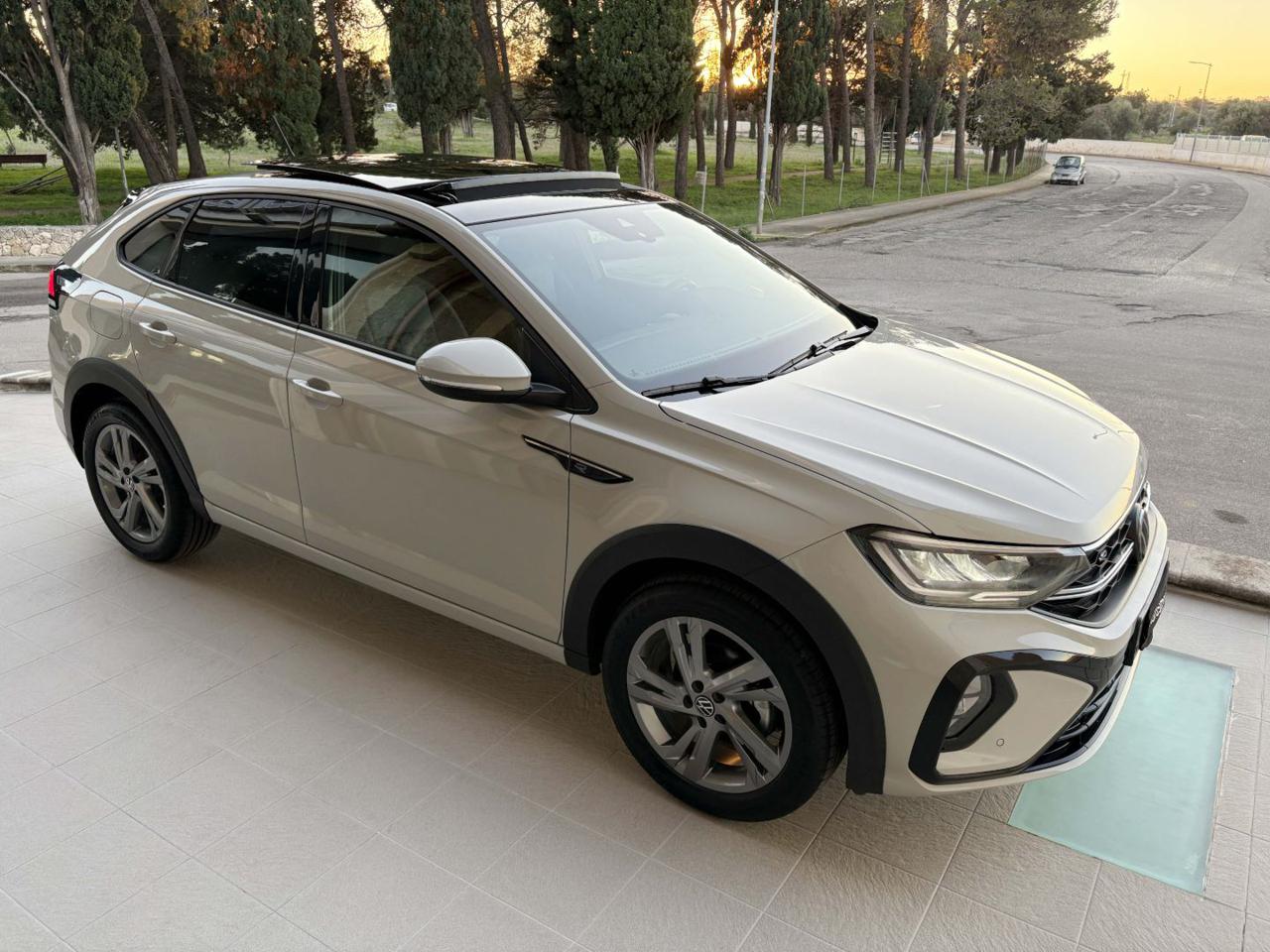 VOLKSWAGEN Taigo 1.0 TSI 110 CV DSG R-Line TETTO APR/PAN - 3