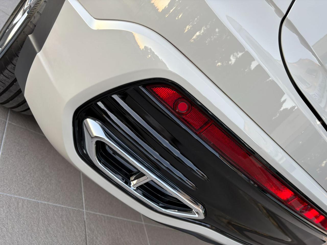 VOLKSWAGEN Taigo 1.0 TSI 110 CV DSG R-Line TETTO APR/PAN - 38