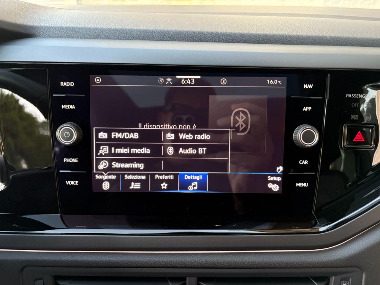 VOLKSWAGEN Taigo 1.0 TSI 110 CV DSG R-Line TETTO APR/PAN - 29