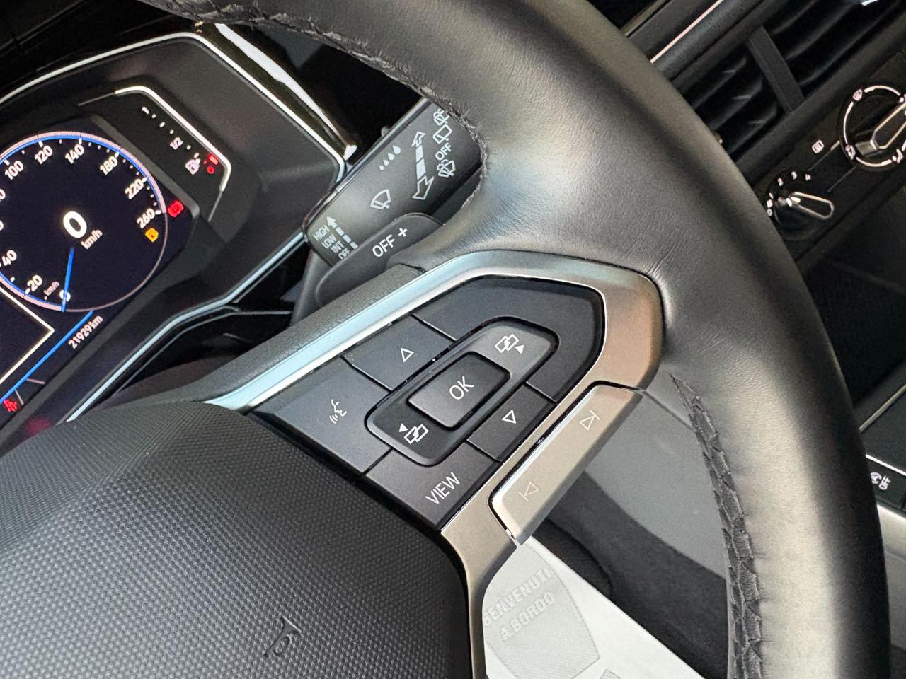 VOLKSWAGEN Taigo 1.0 TSI 110 CV DSG R-Line TETTO APR/PAN - 25