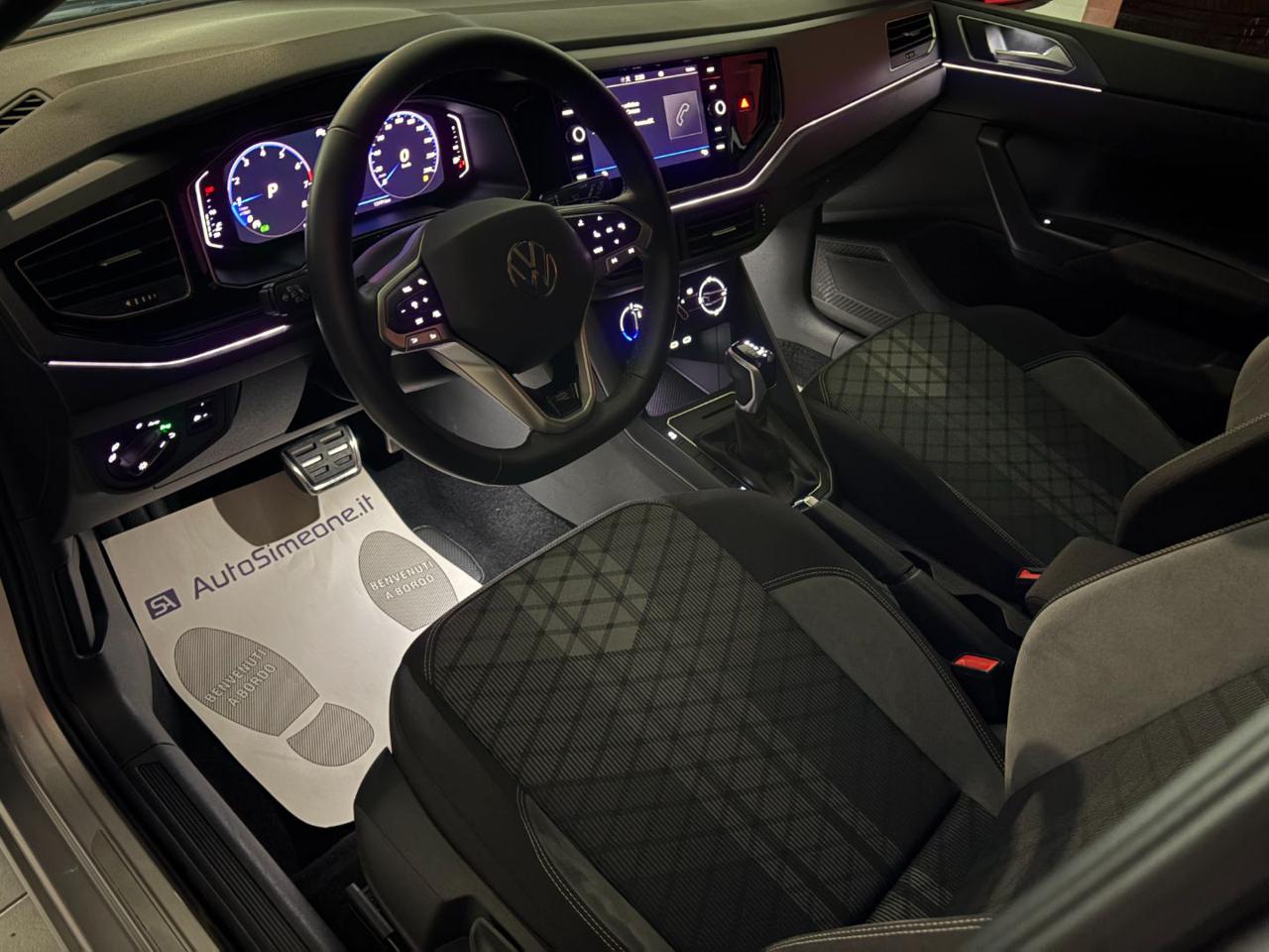 VOLKSWAGEN Taigo 1.0 TSI 110 CV DSG R-Line TETTO APR/PAN - 19