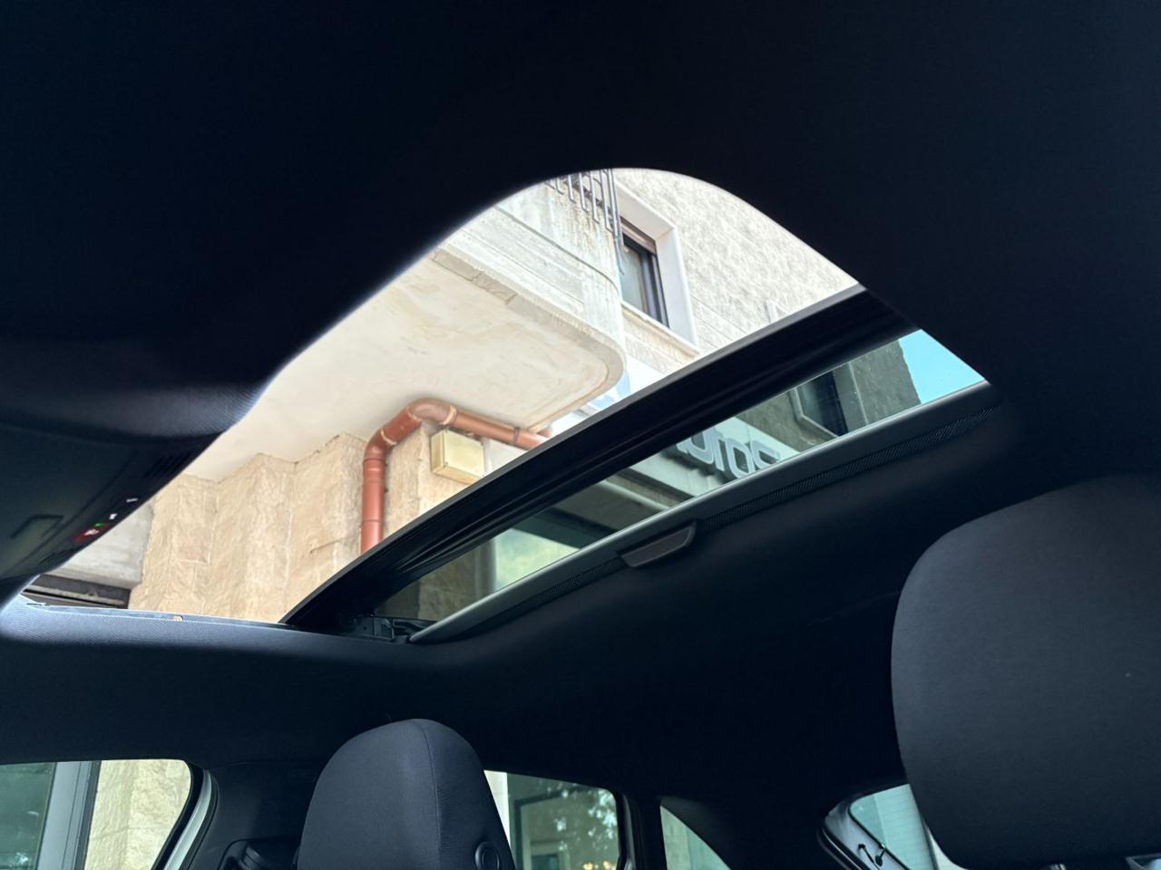 VOLKSWAGEN Taigo 1.0 TSI 110 CV DSG R-Line TETTO APR/PAN - 9