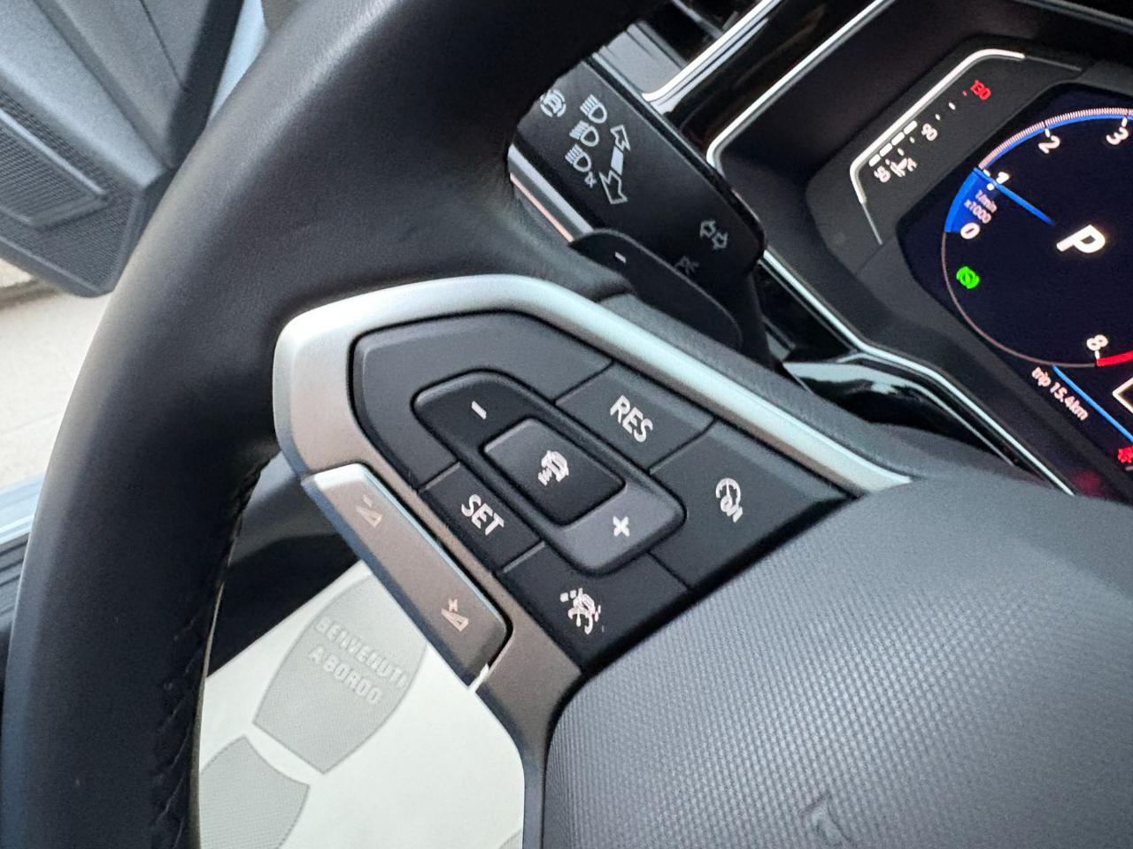 VOLKSWAGEN Taigo 1.0 TSI 110 CV DSG R-Line TETTO APR/PAN - 24