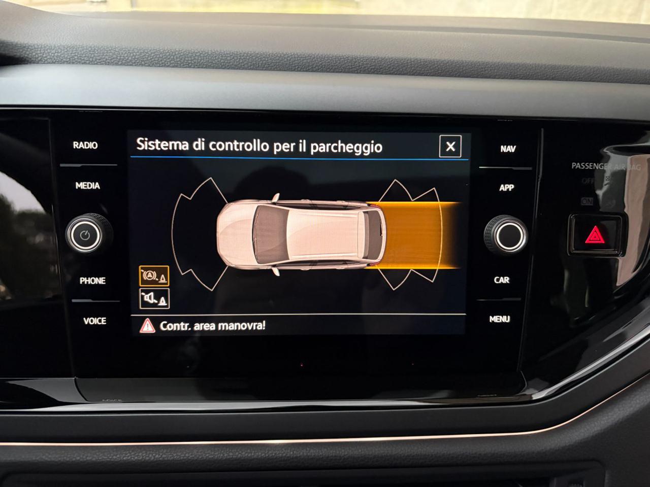 VOLKSWAGEN Taigo 1.0 TSI 110 CV DSG R-Line TETTO APR/PAN - 29