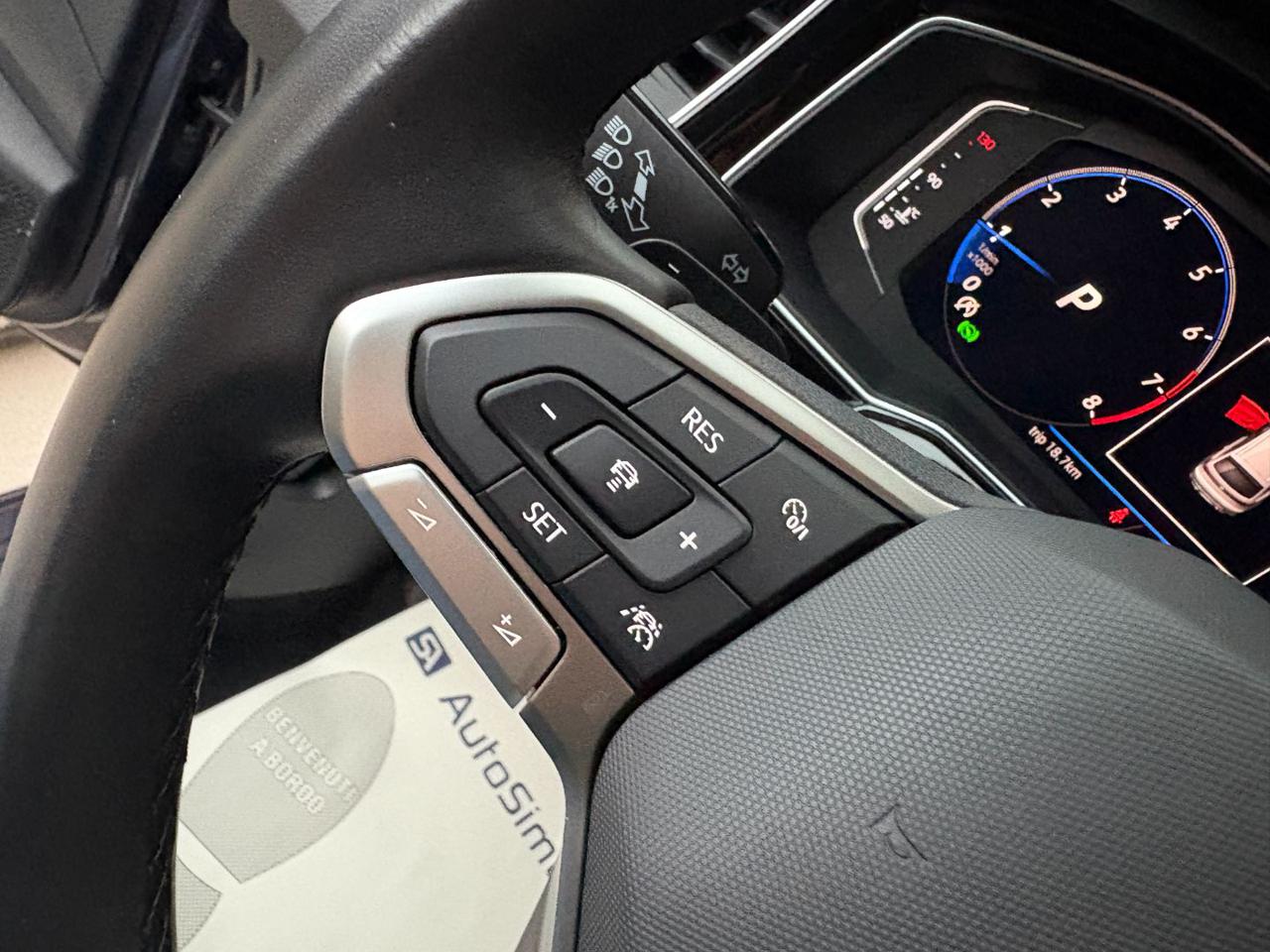 VOLKSWAGEN Taigo 1.0 TSI 110 CV DSG R-Line TETTO APR/PAN - 23