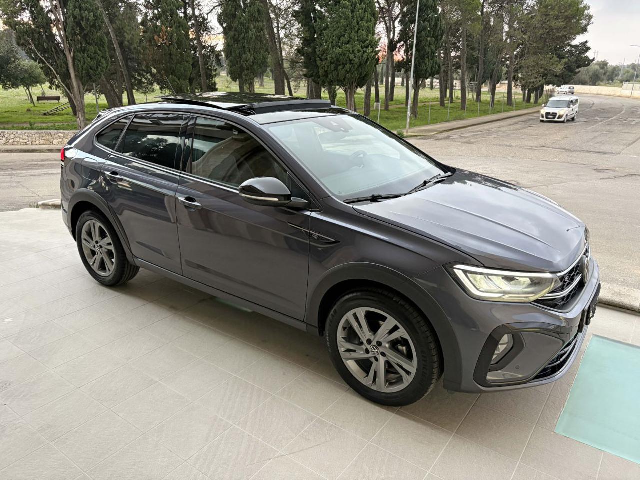 VOLKSWAGEN Taigo 1.0 TSI 110 CV DSG R-Line TETTO APR/PAN - 3