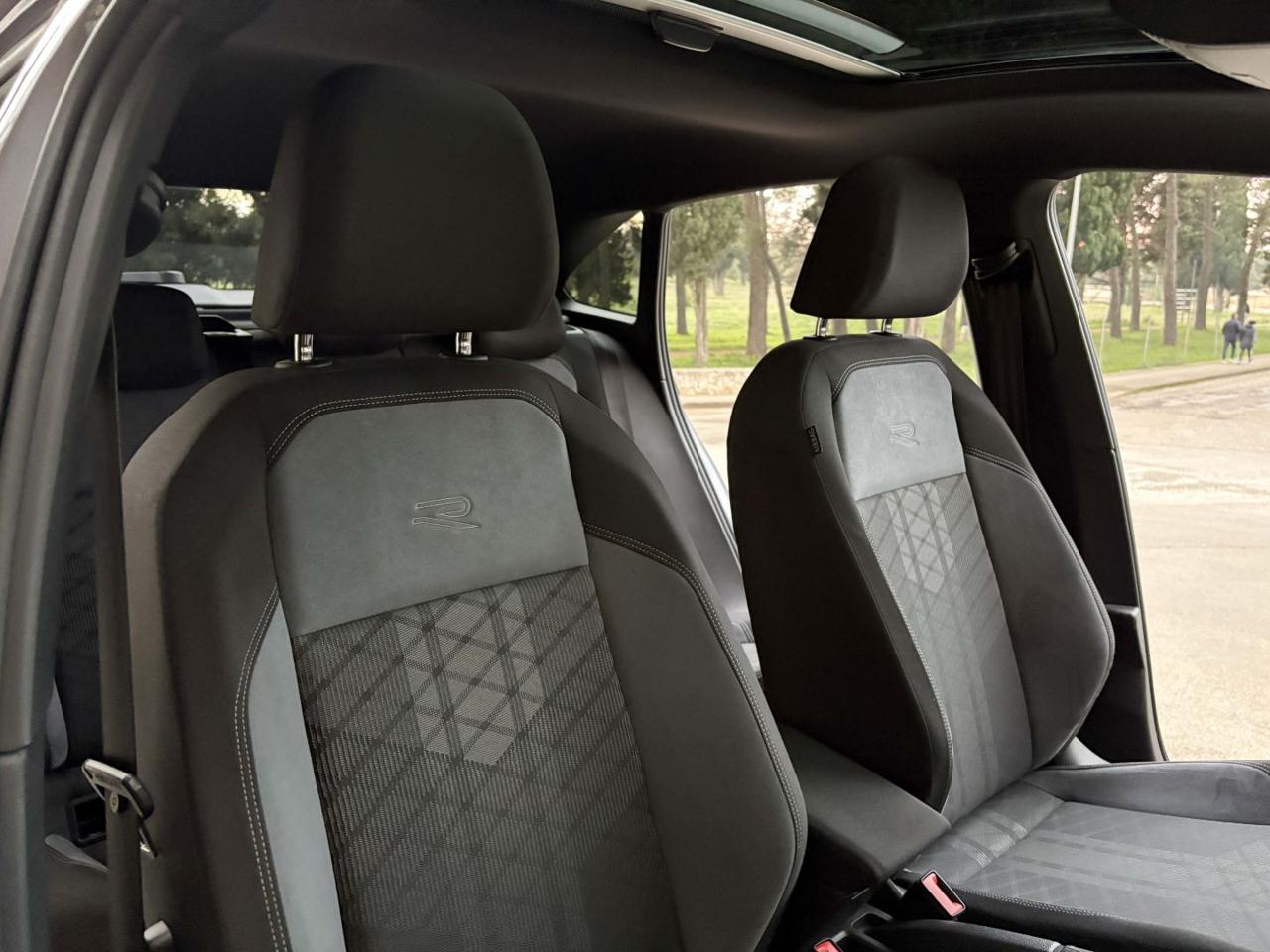 VOLKSWAGEN Taigo 1.0 TSI 110 CV DSG R-Line TETTO APR/PAN - 12