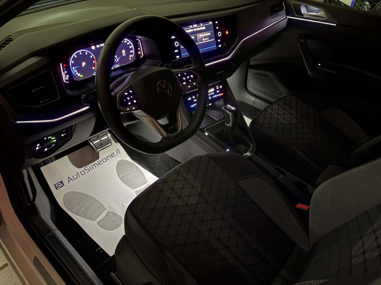 VOLKSWAGEN Taigo 1.0 TSI 116 CV DSG R-Line TETTO APR/PAN - 19