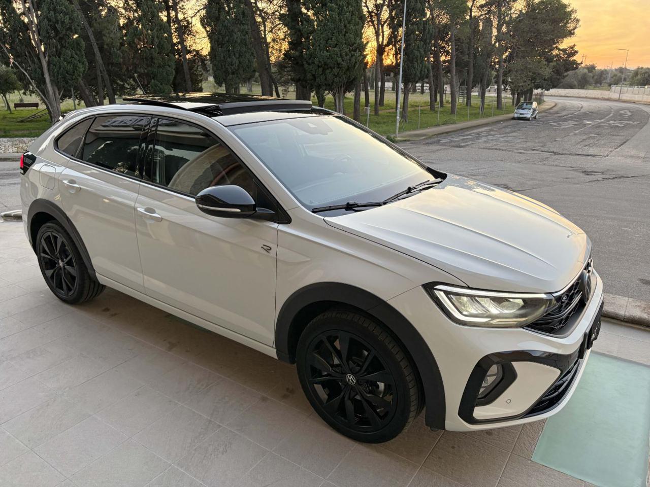 VOLKSWAGEN Taigo 1.0 TSI 116 CV DSG R-Line TETTO APR/PAN - 3