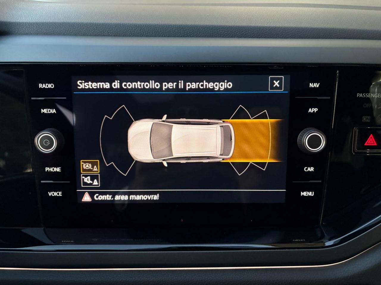 VOLKSWAGEN Taigo 1.0 TSI 116 CV DSG R-Line TETTO APR/PAN - 28