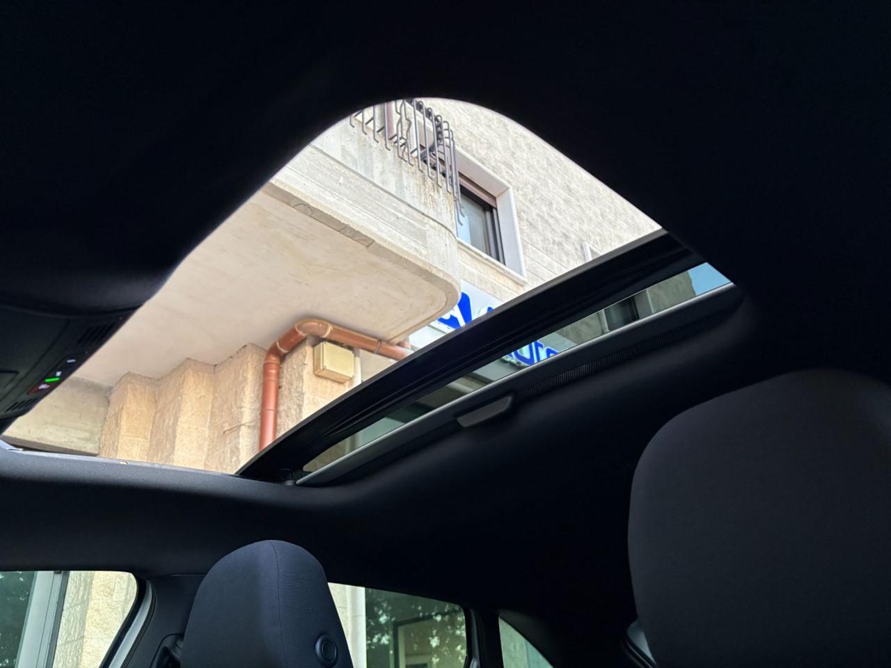 VOLKSWAGEN Taigo 1.0 TSI 116 CV DSG R-Line TETTO APR/PAN - 9