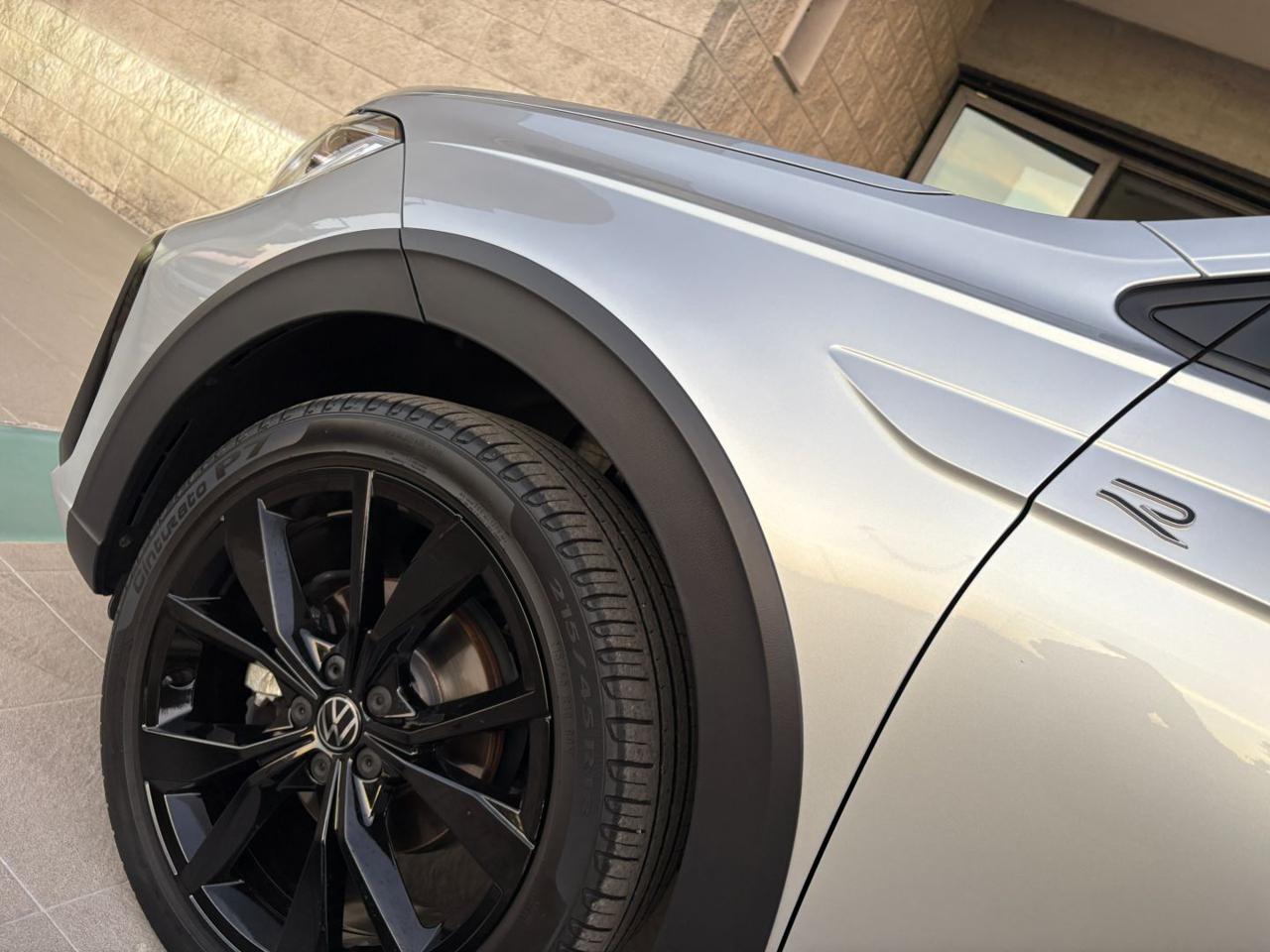 VOLKSWAGEN Taigo 1.0 TSI 116 CV DSG R-Line TETTO APR/PAN - 23