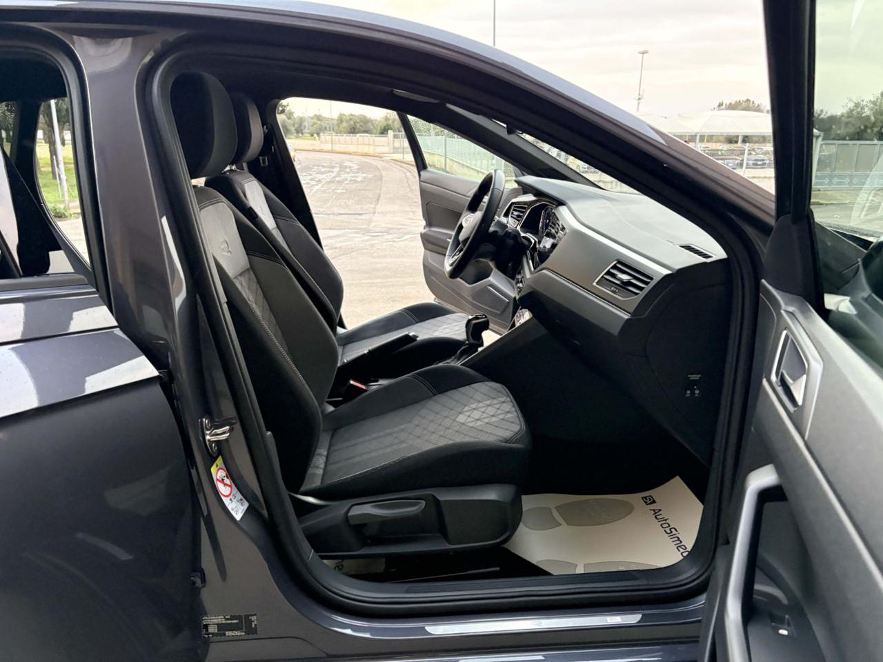 VOLKSWAGEN Taigo 1.0 TSI 116 CV DSG R-Line TETTO APR/PAN - 10